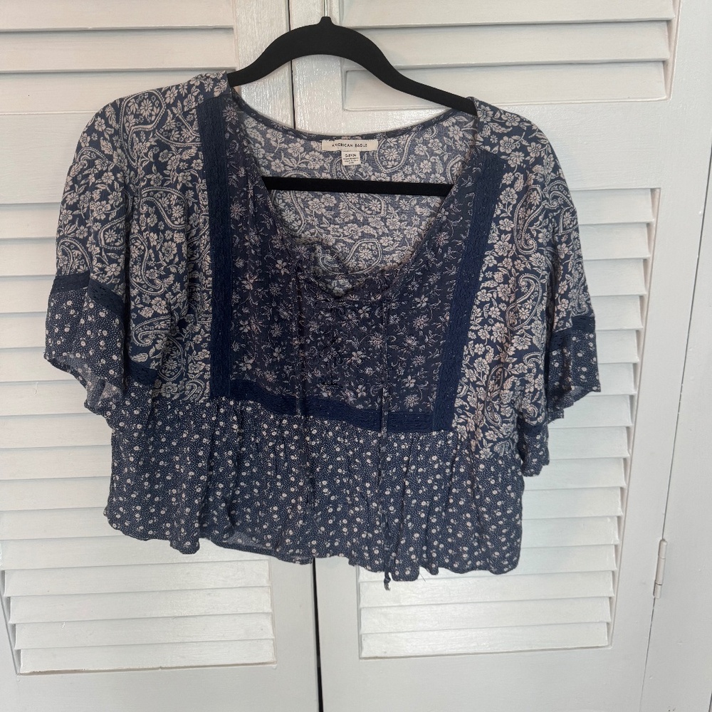 AE Floral Flowy Blouse